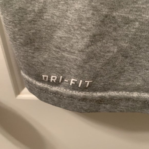 Men's Carolina Panthers NFL Nike Dri-Fit Short Sleeve T-Shirt Size Small… - Picture 4 of 5